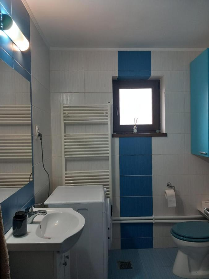 Casuta Din Deal Targu Neamt Exterior photo