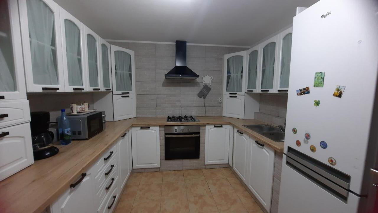 Casuta Din Deal Targu Neamt Exterior photo